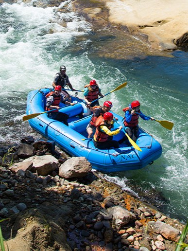 WHITE WATER RAFTING