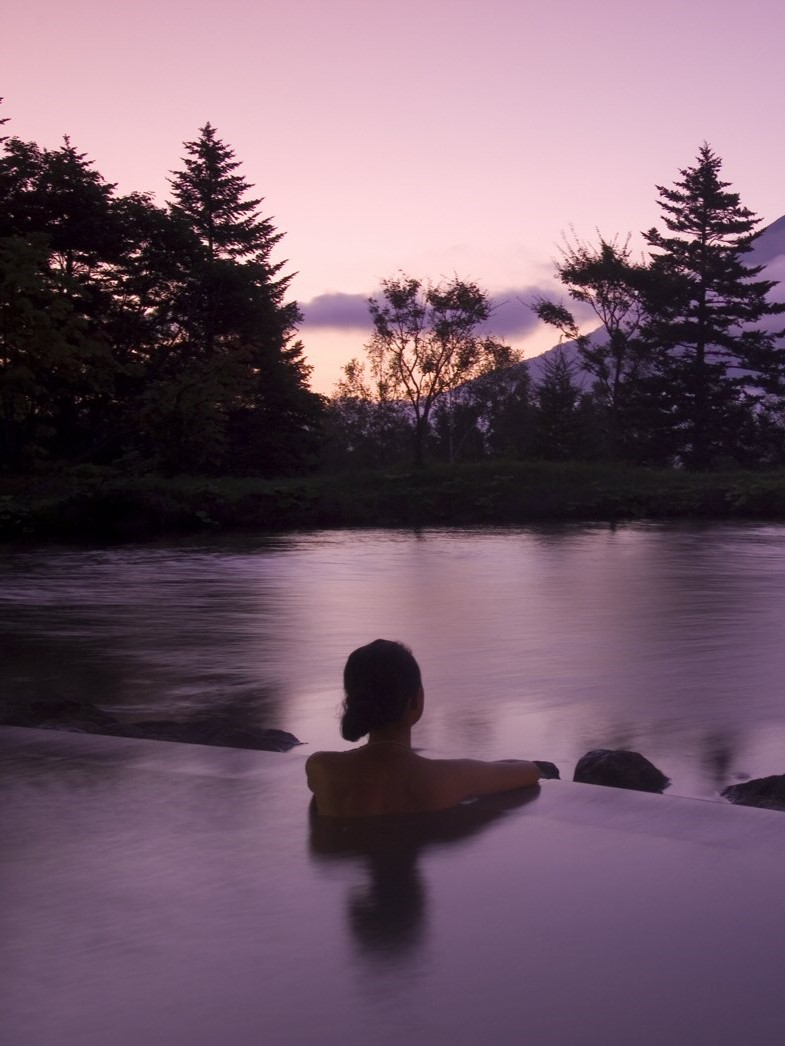 <a href="https://www.niseko-village.com/?page_id=2582">ONSEN, SPA & WELLNESS</a>